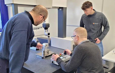 Verus Metrology Applications Director attends Zeiss Training in Rugby, England
